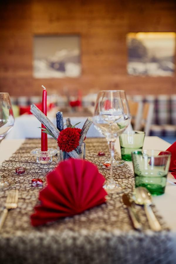 Hotel Aberseehof Санкт Гилген Екстериор снимка