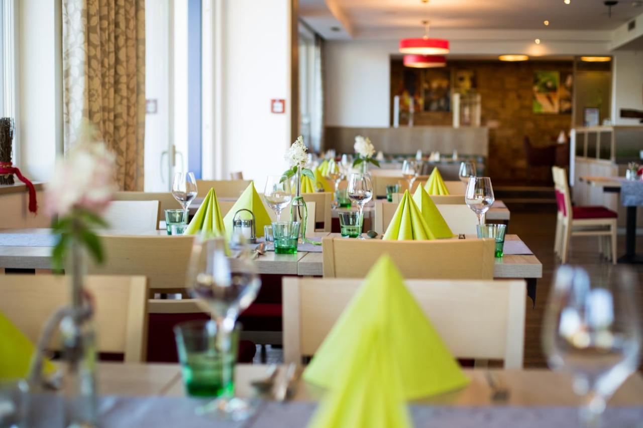 Hotel Aberseehof Санкт Гилген Екстериор снимка
